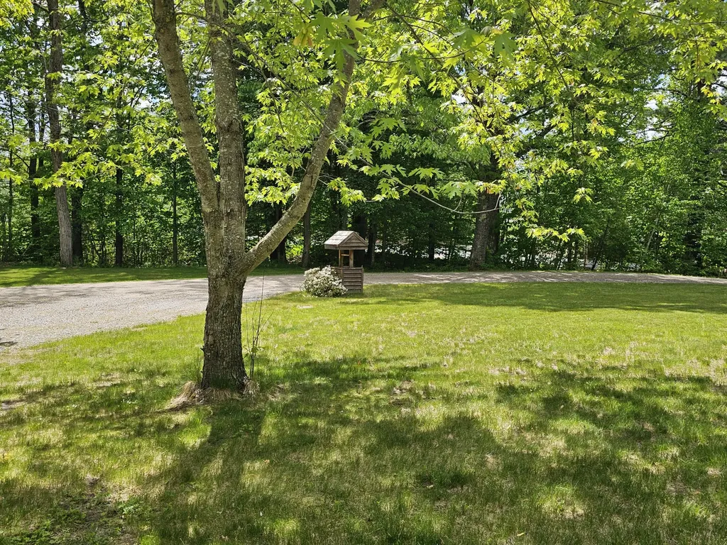 34 Carsley Road Harrison ME 04040