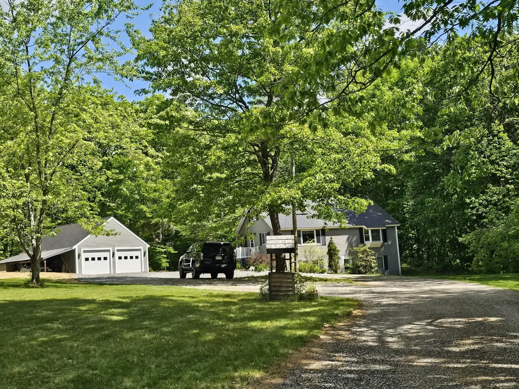 34 Carsley Road Harrison ME 04040