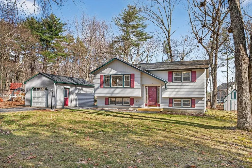 102 Running Brook Road Windham ME 04062