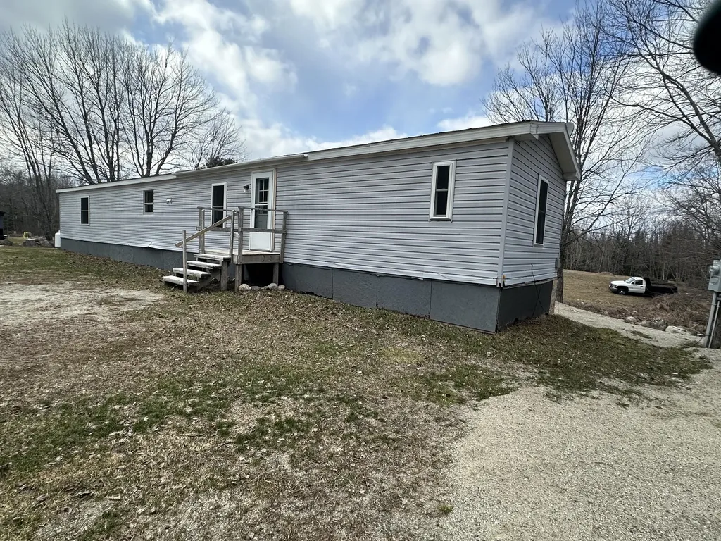 599 Toddy Pond Road Surry ME 04684