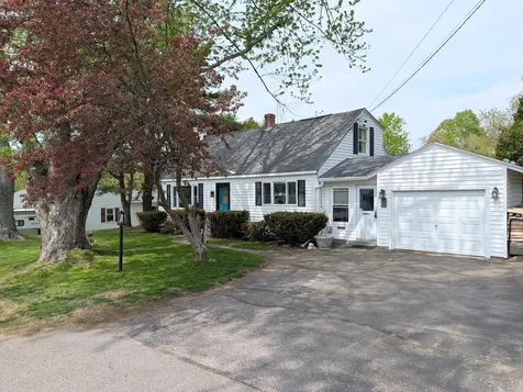 25 Lemay Avenue Lewiston ME 04240