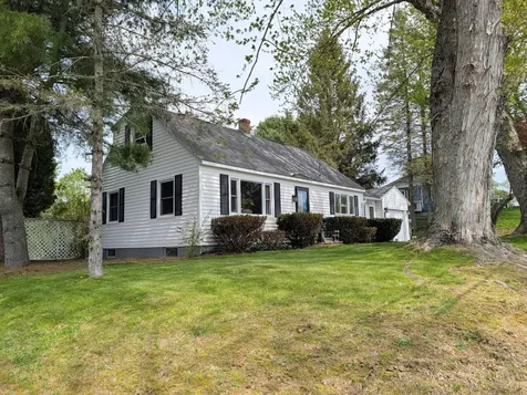 25 Lemay Avenue Lewiston ME 04240