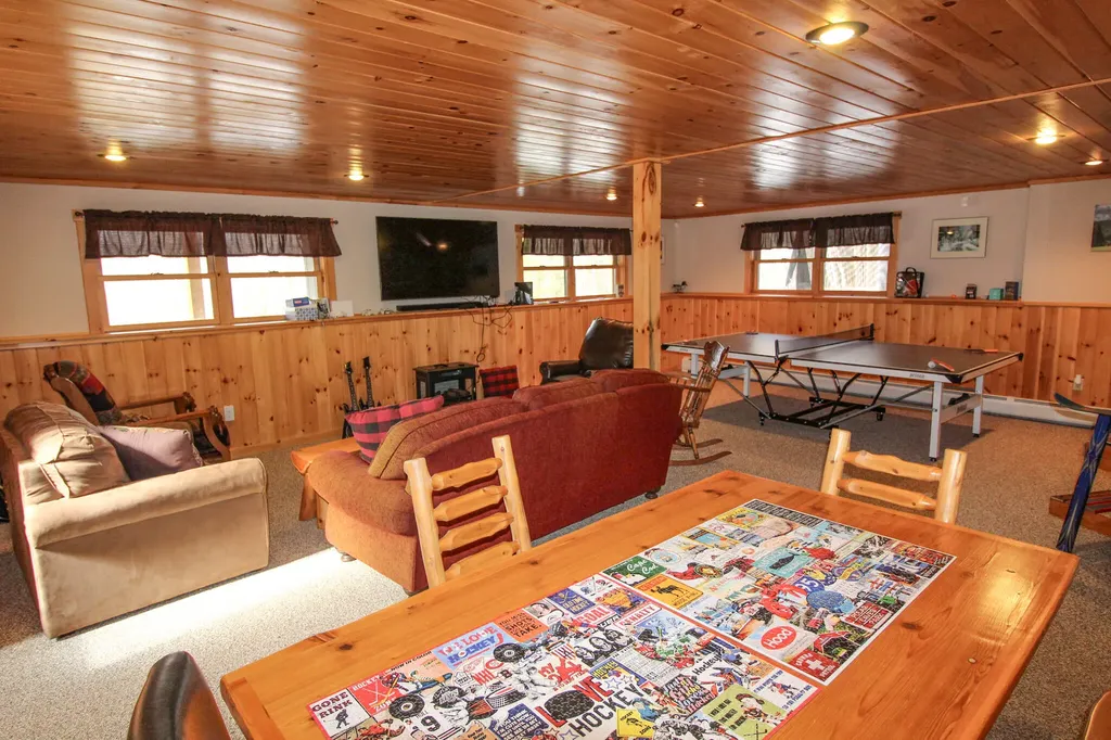 30 Indias Way Greenwood ME 04255