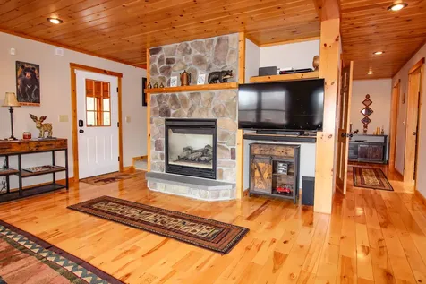 30 Indias Way Greenwood ME 04255