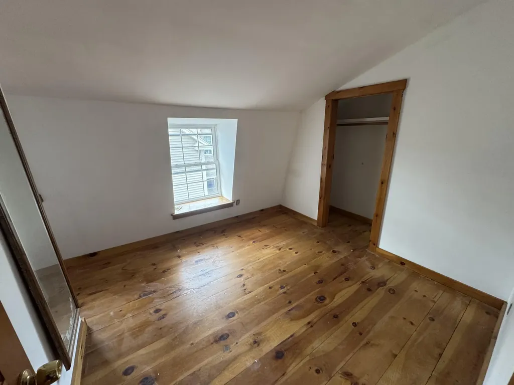 89 Pride Road Auburn ME 04210