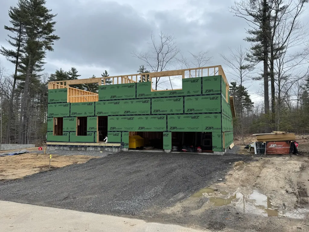 21 Lochwood Drive Gorham ME 04038