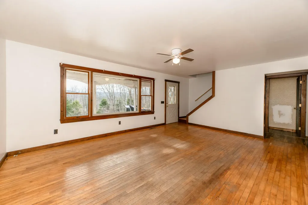 468 New Vineyard Road Farmington ME 04938