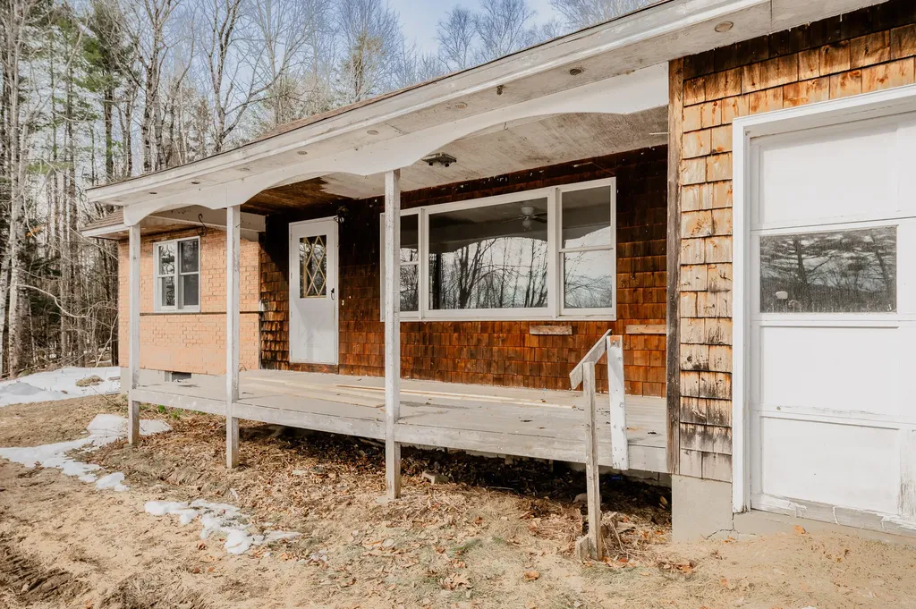 468 New Vineyard Road Farmington ME 04938