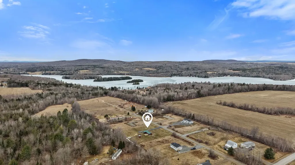 24 Indian Heights Drive Saint Albans ME 04971