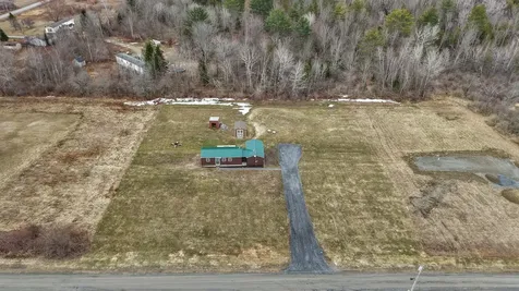 24 Indian Heights Drive Saint Albans ME 04971