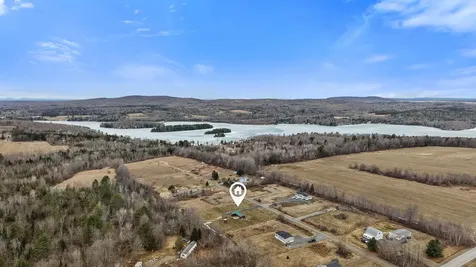 24 Indian Heights Drive Saint Albans ME 04971