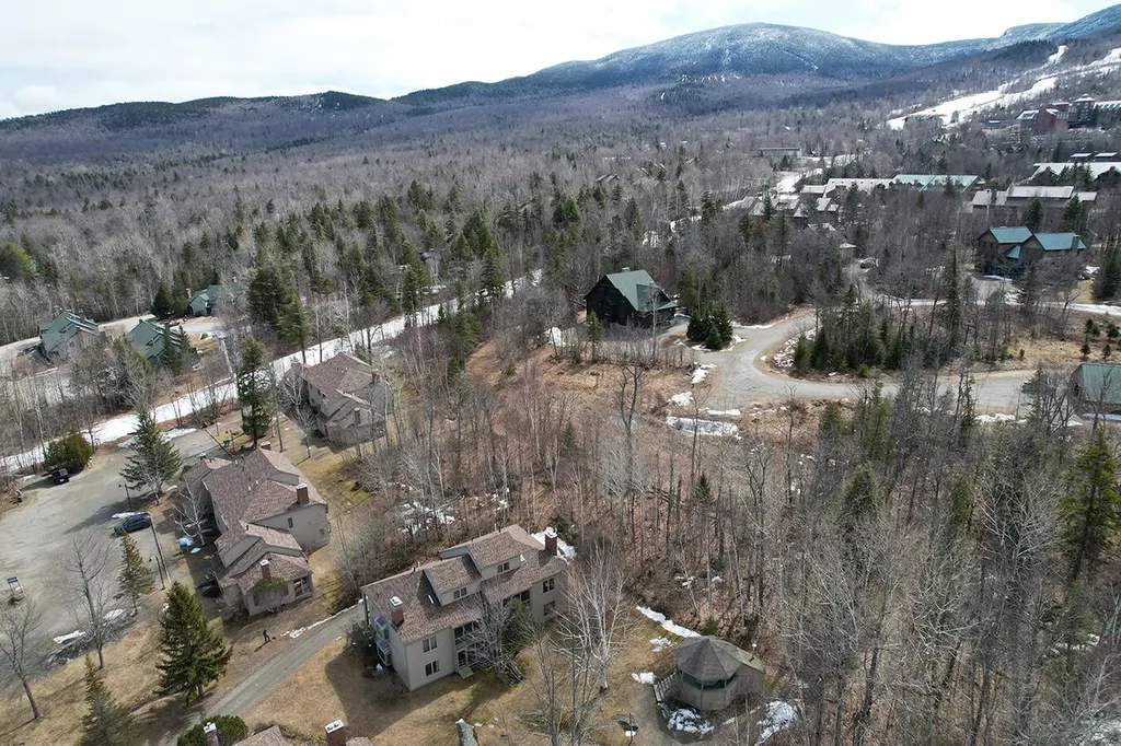 429 Snowflower Court Carrabassett Valley ME 04947