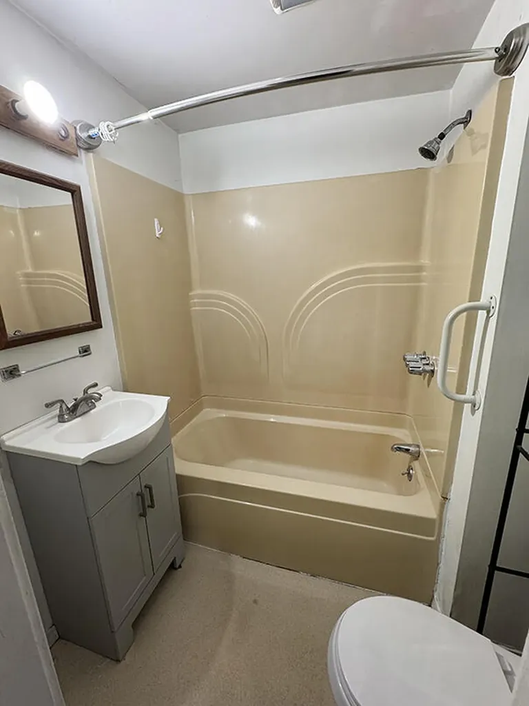 67 Main Street Winthrop ME 04364