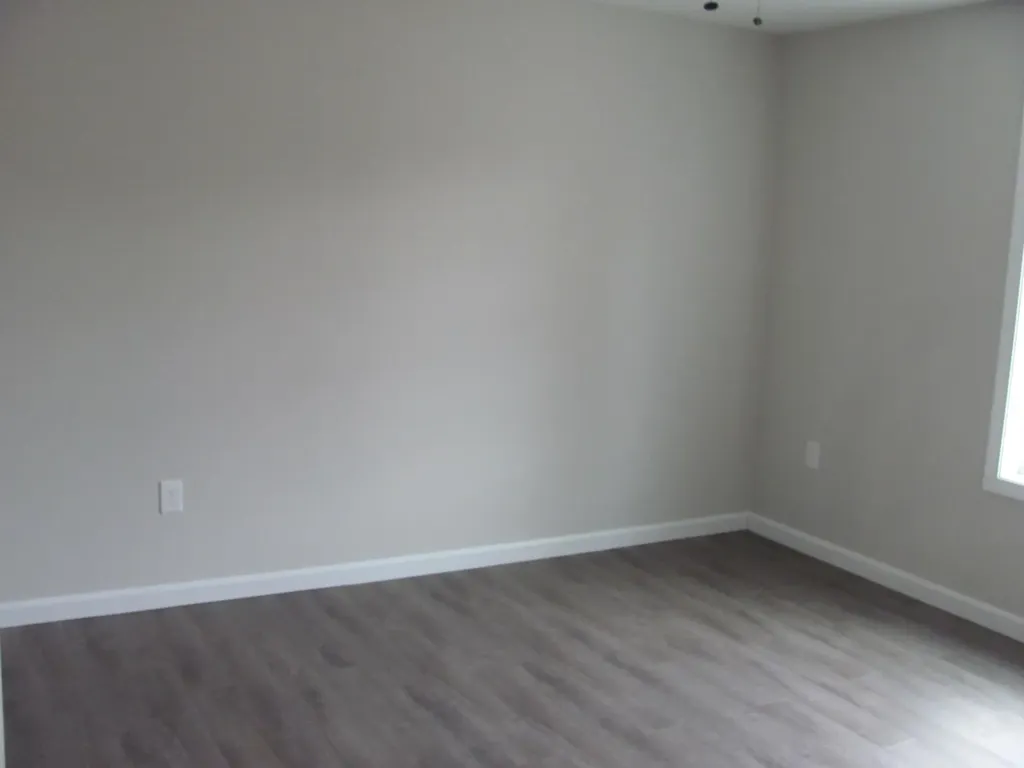 9 Wyatts Way Oxford ME 04270