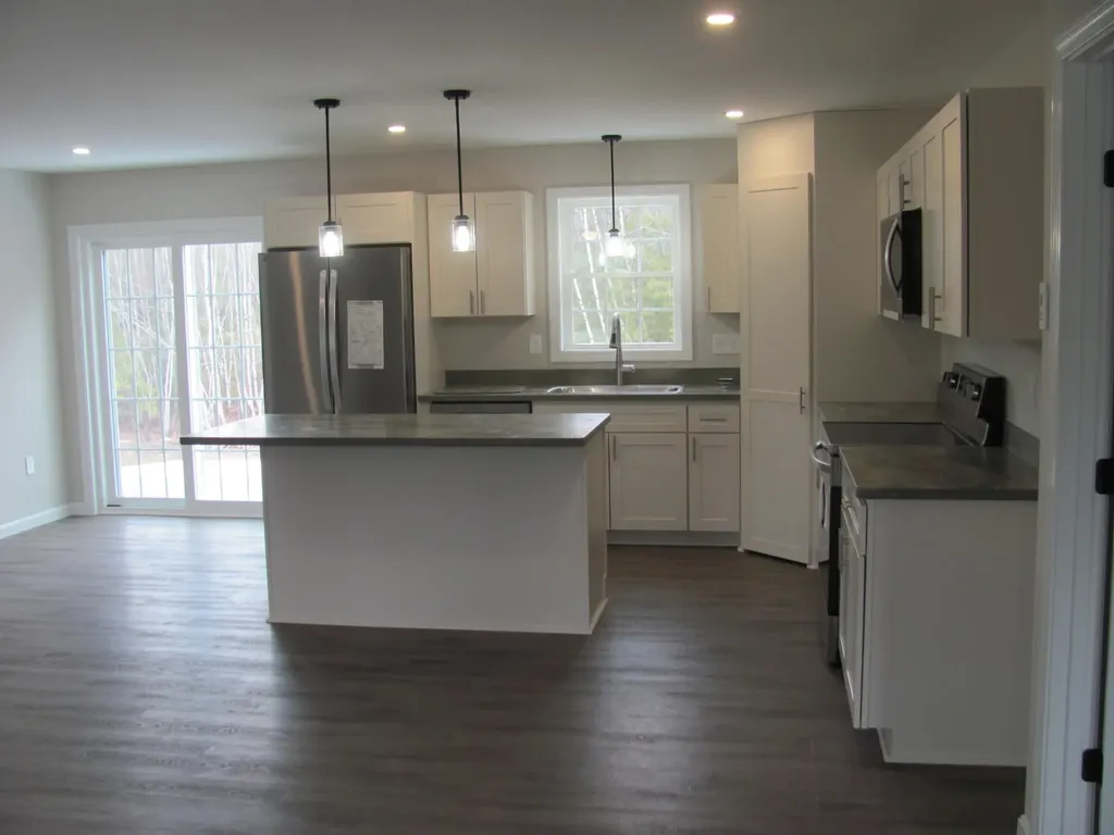 9 Wyatts Way Oxford ME 04270