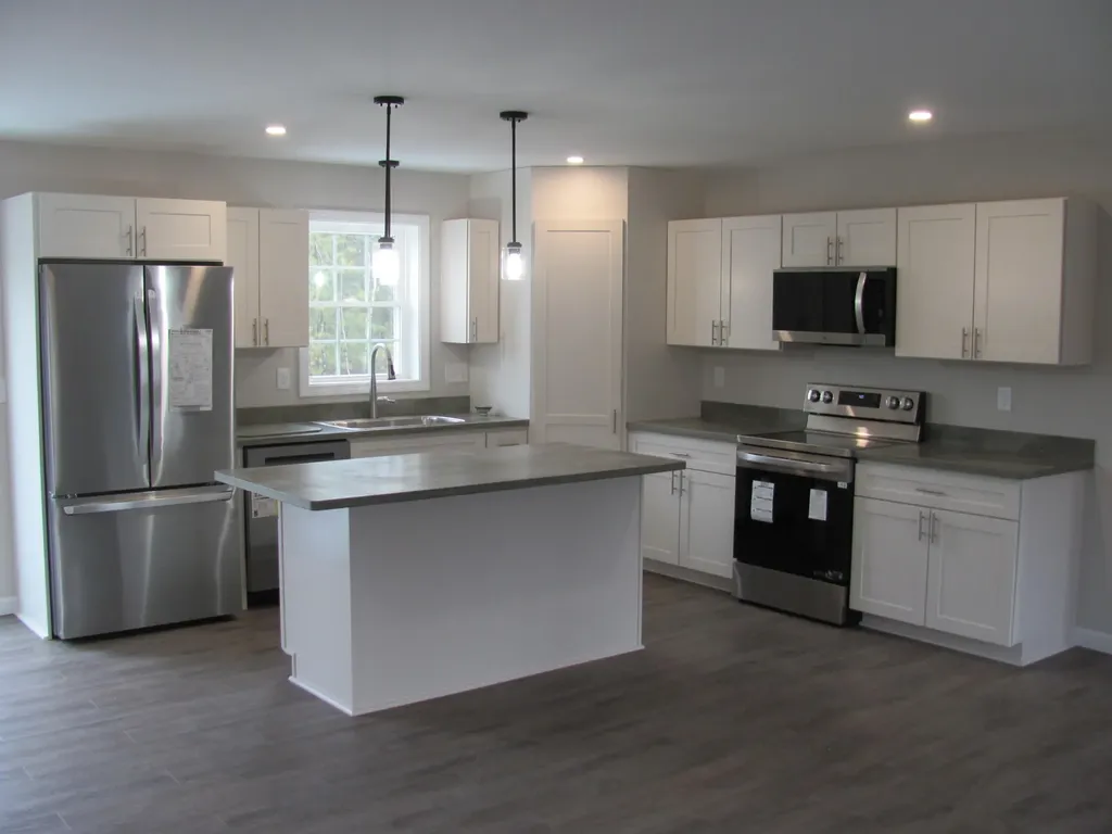 9 Wyatts Way Oxford ME 04270