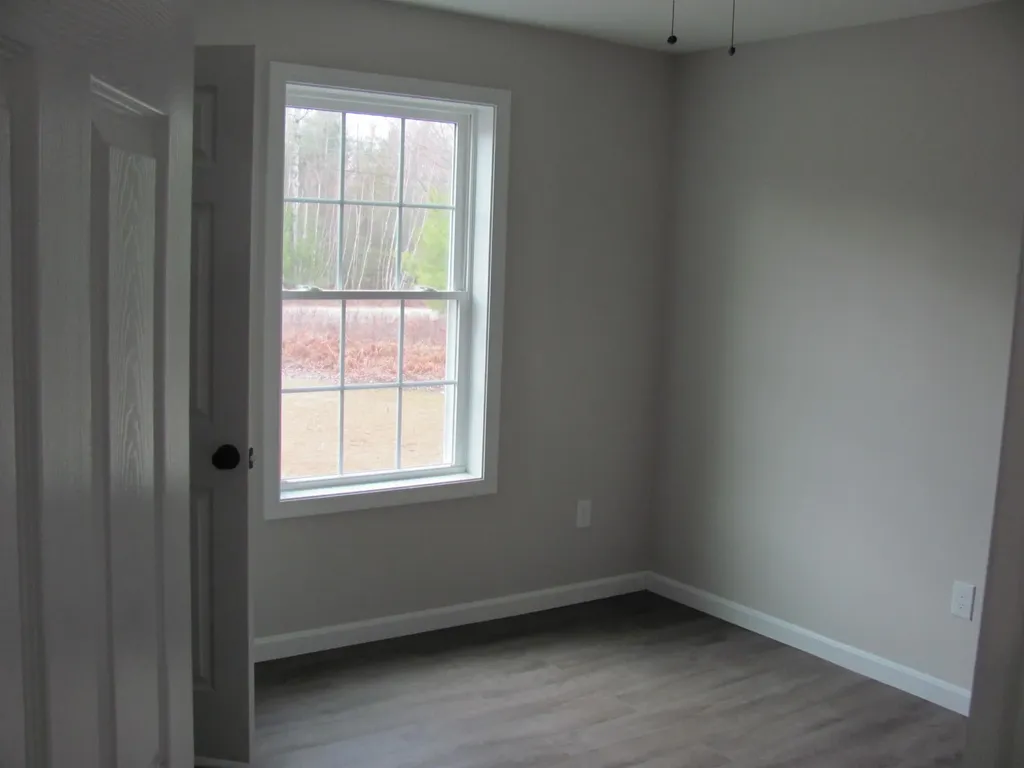 9 Wyatts Way Oxford ME 04270
