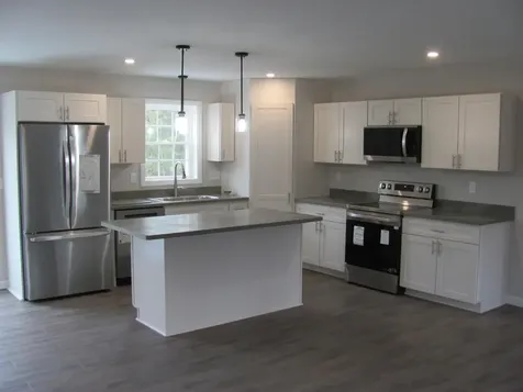 9 Wyatts Way Oxford ME 04270