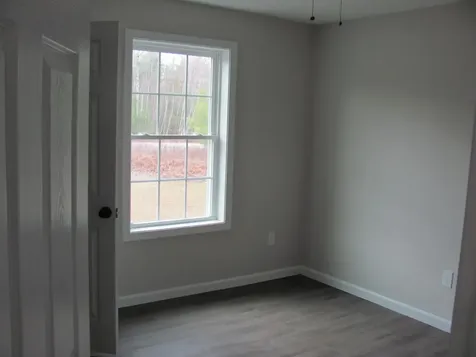 9 Wyatts Way Oxford ME 04270