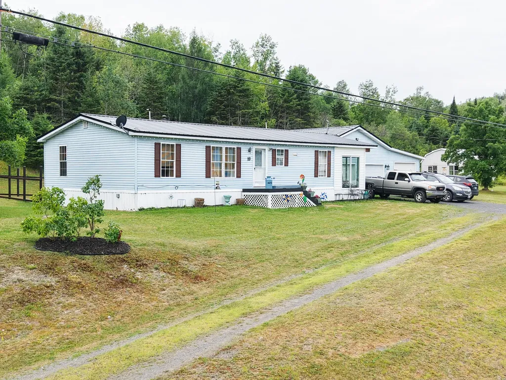19 Main Street Grand Isle ME 04746