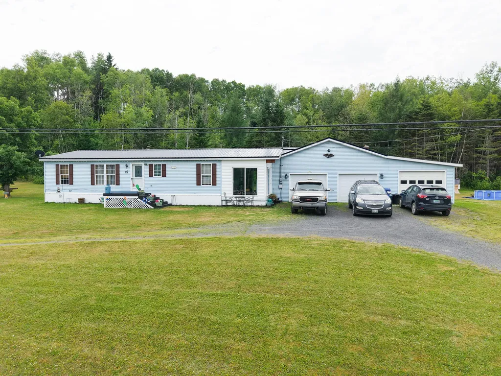 19 Main Street Grand Isle ME 04746