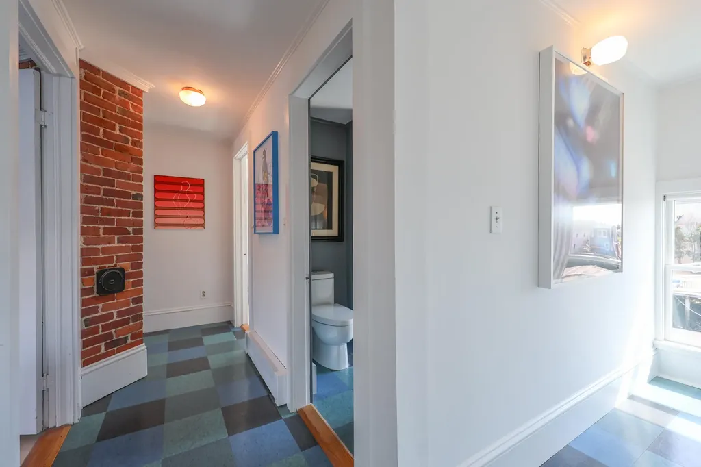 27 Clamshell Alley Vinalhaven ME 04863