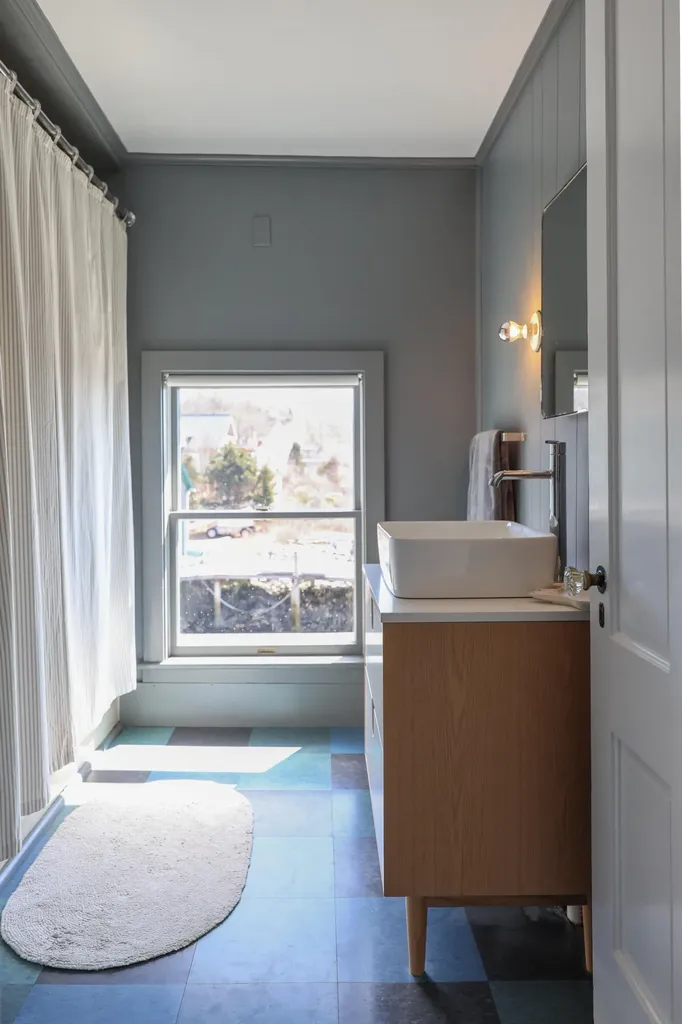 27 Clamshell Alley Vinalhaven ME 04863