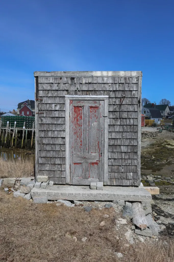 27 Clamshell Alley Vinalhaven ME 04863