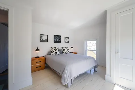 27 Clamshell Alley Vinalhaven ME 04863