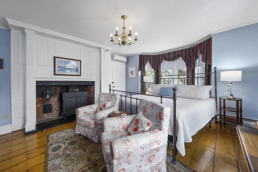84 Elm Street Camden ME 04843
