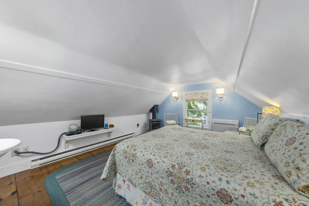 84 Elm Street Camden ME 04843