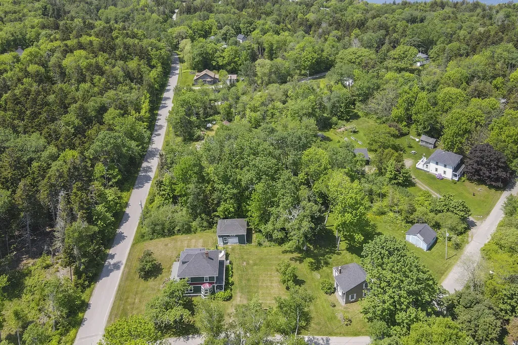 Lot 23 Map 39 Babbidge Road Islesboro ME 04848