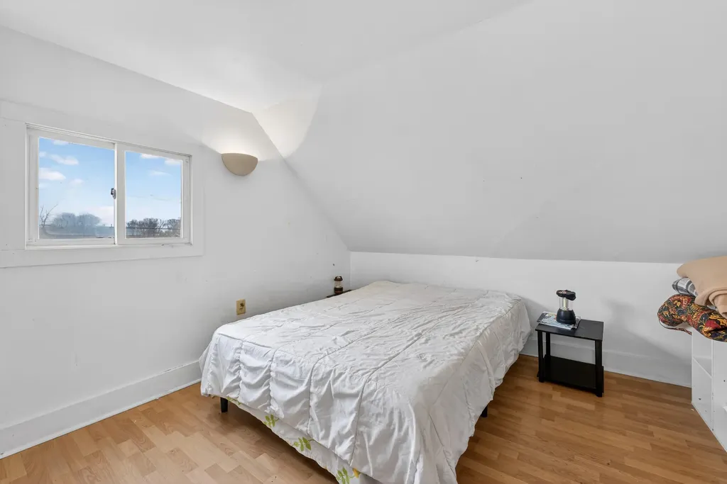 8 Autumn Street Rockland ME 04841