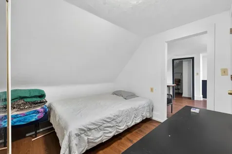 8 Autumn Street Rockland ME 04841