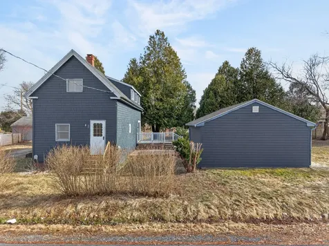 8 Autumn Street Rockland ME 04841