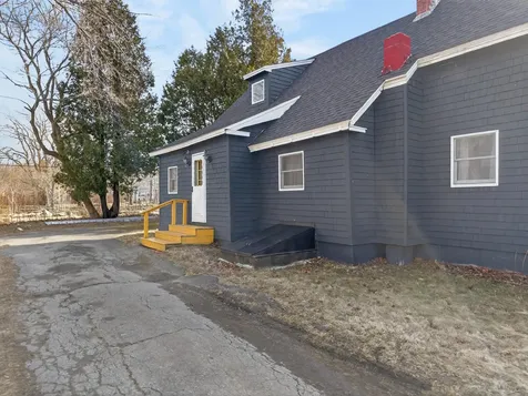 8 Autumn Street Rockland ME 04841