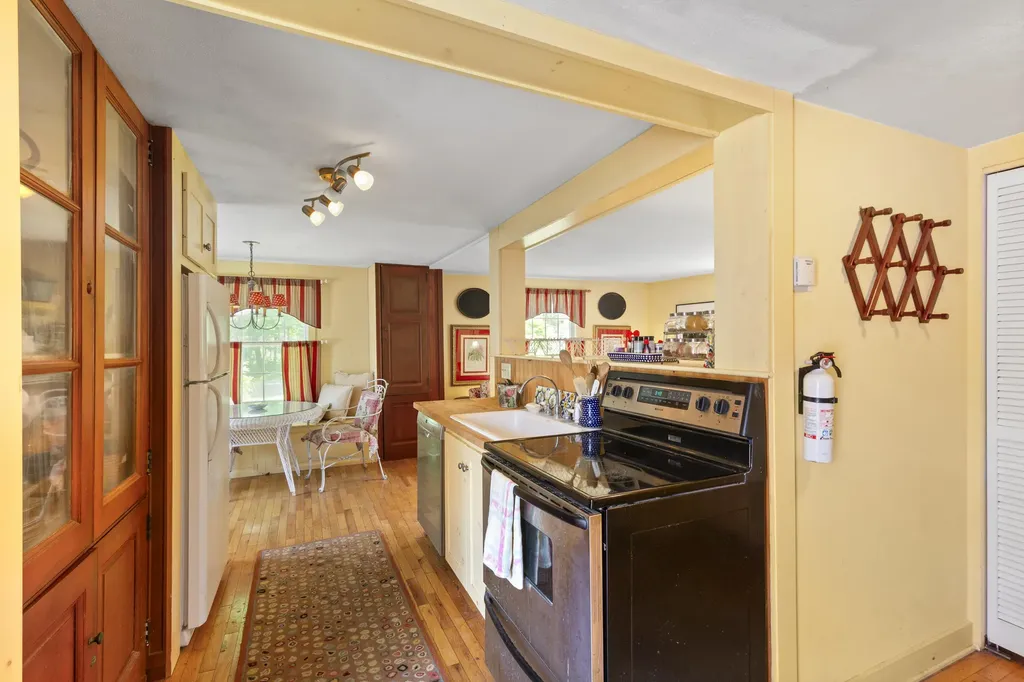 108 Colony Road Islesboro ME 04848