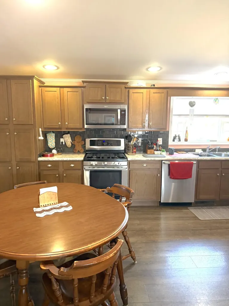 98 Pleasant Hill Road Limerick ME 04048