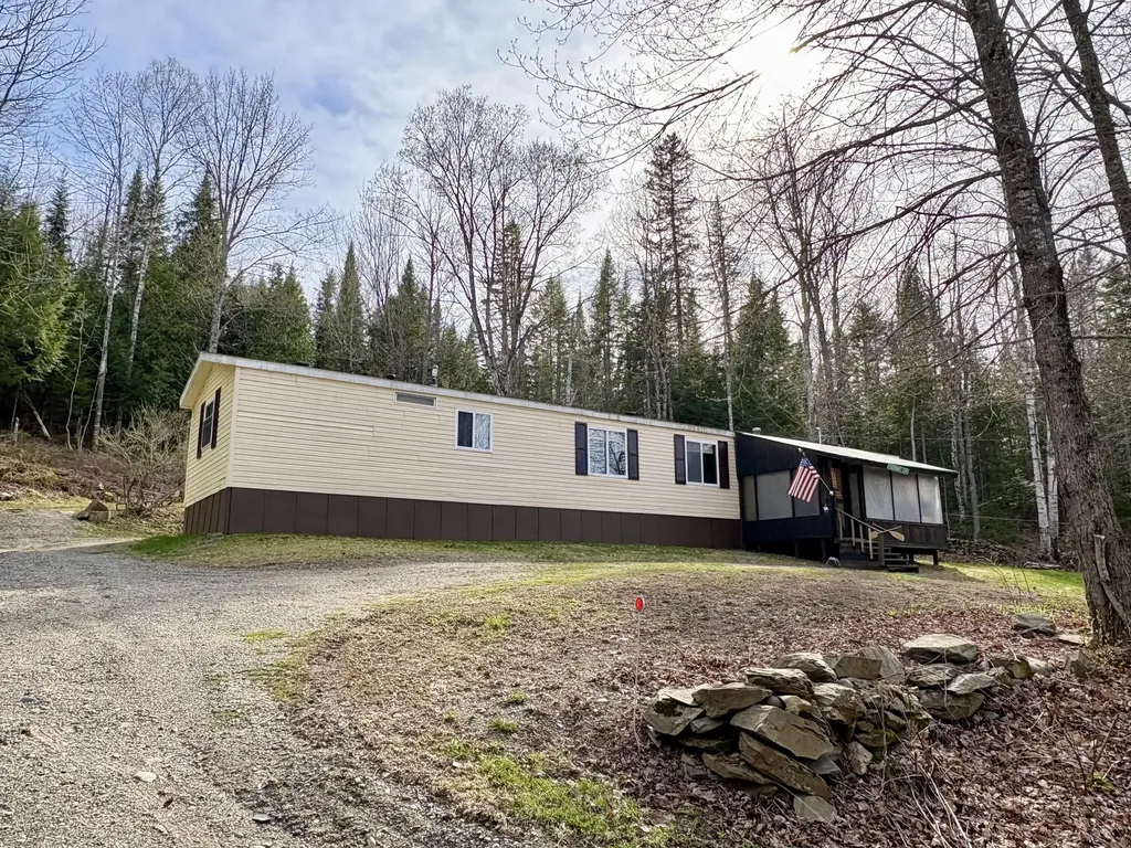 36 Springfield Road Winn ME 04495