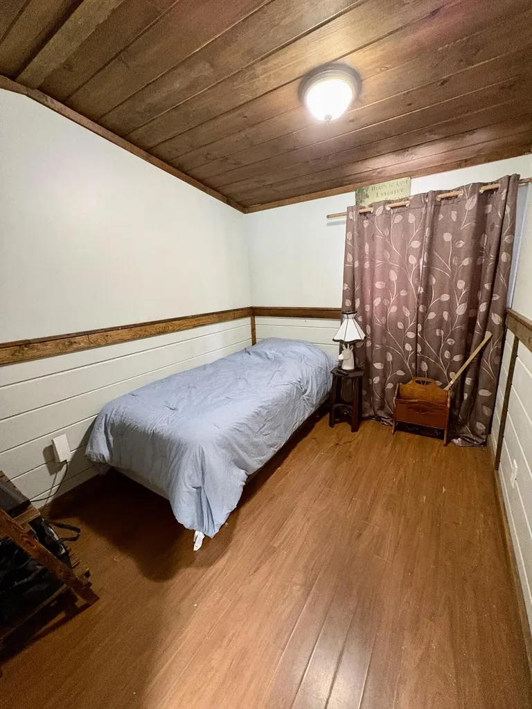 36 Springfield Road Winn ME 04495