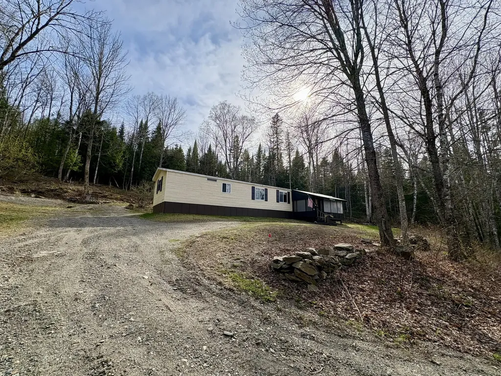 36 Springfield Road Winn ME 04495