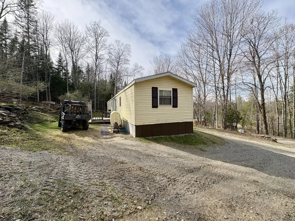 36 Springfield Road Winn ME 04495