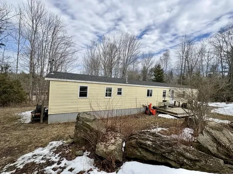36 Springfield Road Winn ME 04495