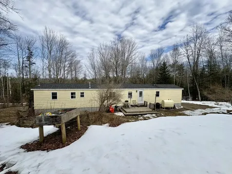 36 Springfield Road Winn ME 04495