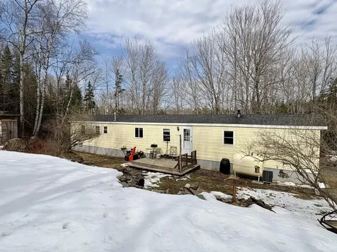 36 Springfield Road Winn ME 04495