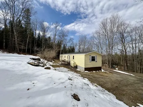 36 Springfield Road Winn ME 04495