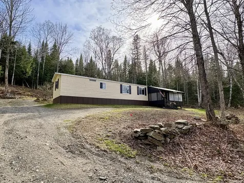 36 Springfield Road Winn ME 04495