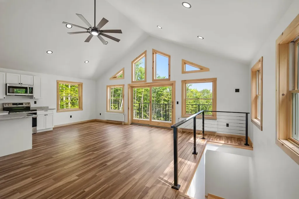 113 Bunker Lane Hartland ME 04943