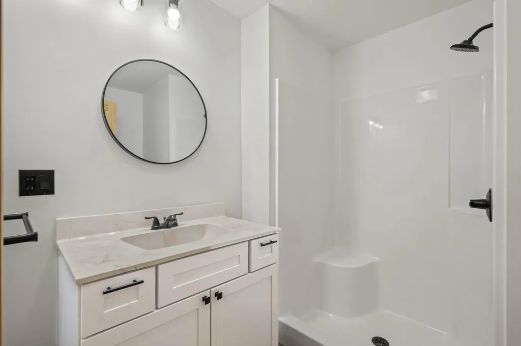 113 Bunker Lane Hartland ME 04943
