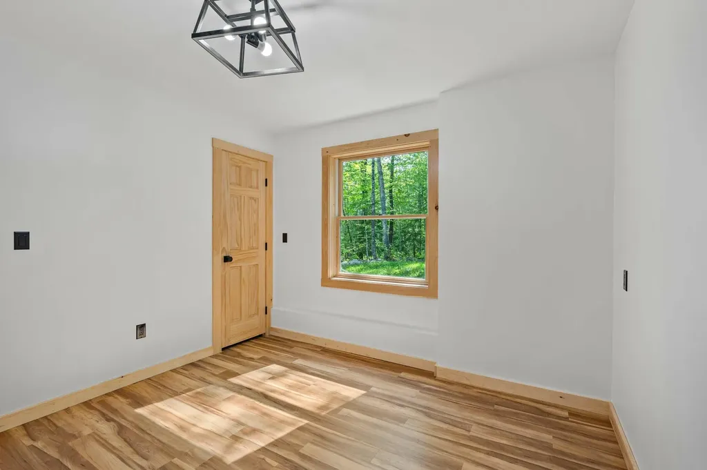 113 Bunker Lane Hartland ME 04943